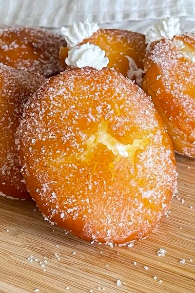 材料4つだけ！超簡単クリームドーナツ作り方！