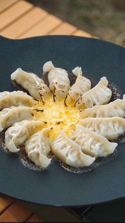 \ 餃子チーズフォンデュ🥟💛 /