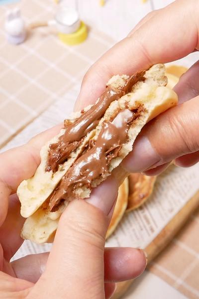 SNSで1億回再生されたヌテラパンケーキ 