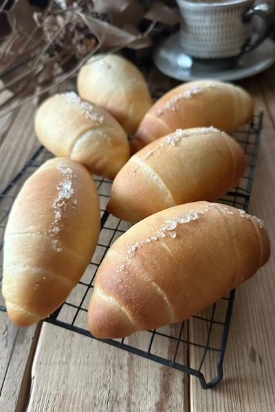 \やみつきカリッ！ジュワ〜♡/【蜂蜜バター塩パン】