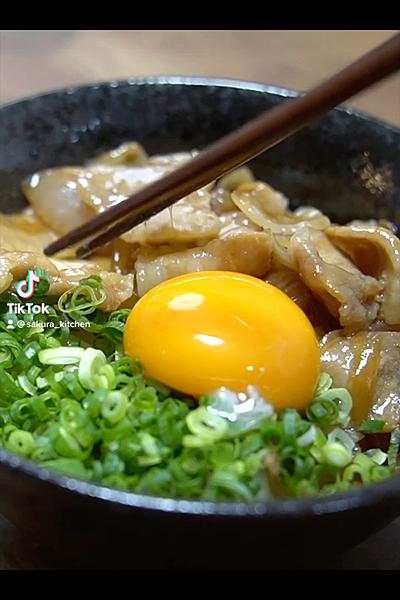 旨さと手軽さをトコトン追求した肉うどんの作り方