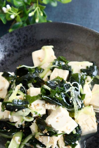 満足感たっぷり！ヘルシーで簡単すぎる絶品サラダ