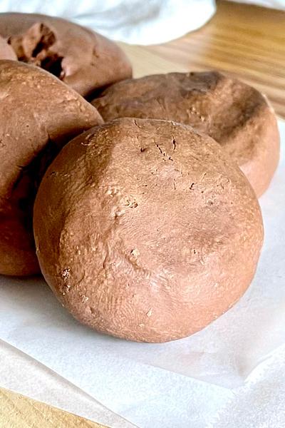 材料2つだけ！レンジでチョコクッキー作り方！