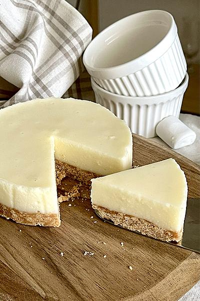 材料3つ！ゼラチンなし！レアチーズケーキ作り方！