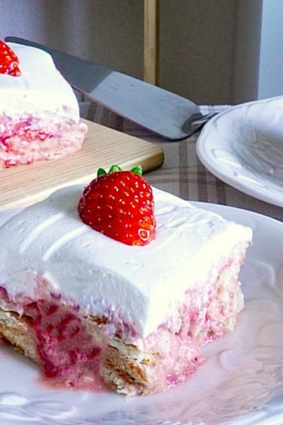 【3分でわかる！】いちごのヨーグルトケーキ作り方！