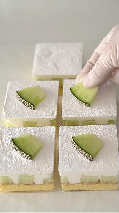 メロンのキラキラショートケーキ🍈