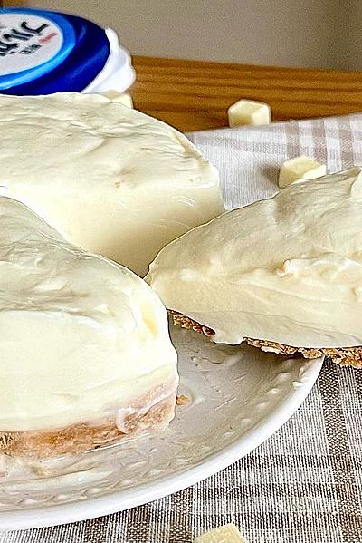 ヨーグルトでホワイト生チョコタルト作り方！