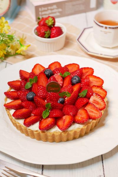 作ってみると超簡単！いちごのタルト