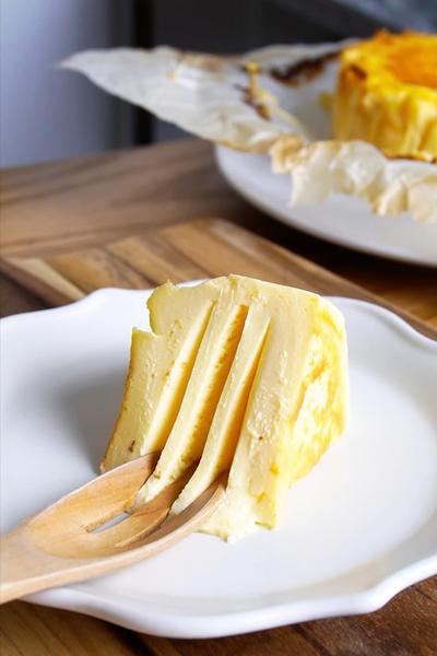 材料3つ！濃厚バスクチーズケーキ作り方。