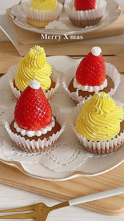 サンタさんカップケーキとイルミネーション風カップケーキ