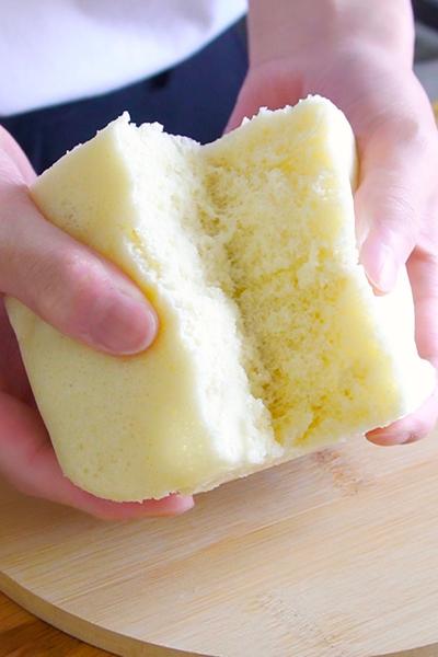 レンジで5分だけ！材料4つで蒸しパン作り方！