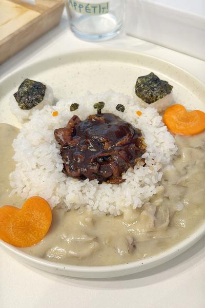 白黒パンダカレー🐼🍛