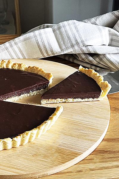 材料4つ！生クリームなし！生チョコタルト作り方！