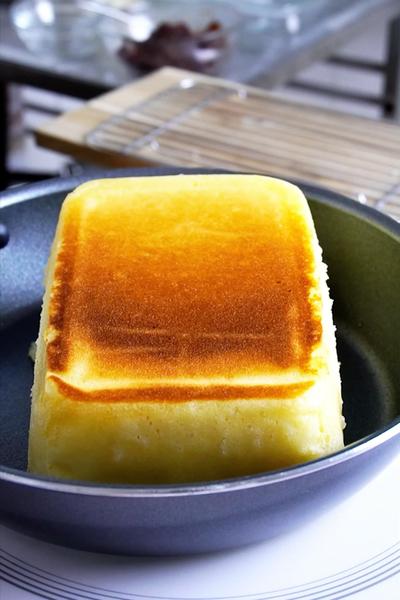 材料4つ！レンジでたまご蒸しパン作り方。