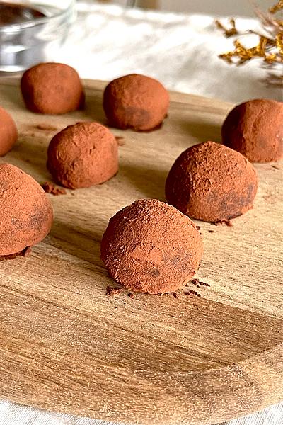 材料３つ！チョコなし？！豆腐で濃厚トリュフ作り方！