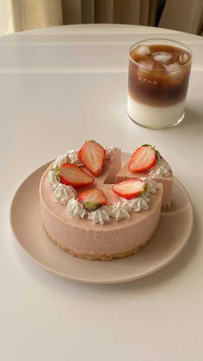 いちごのレアチーズケーキ🍓