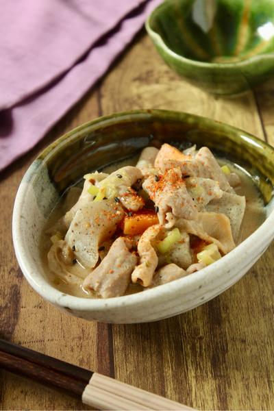 牛乳でコクまろ！もつ煮込み