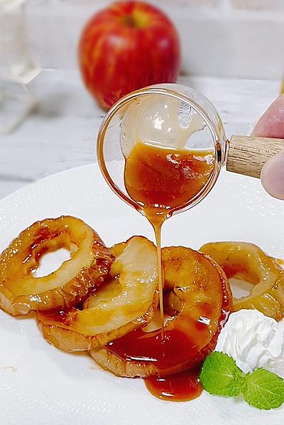 【材料3つで】フライパンで簡単焼きりんご 