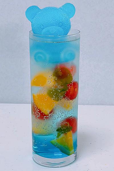 くまちゃんフルーツソーダモクテル