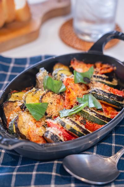 オーブン任せで絶品！夏野菜のオーブン焼き
