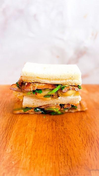 豚キムチサンド