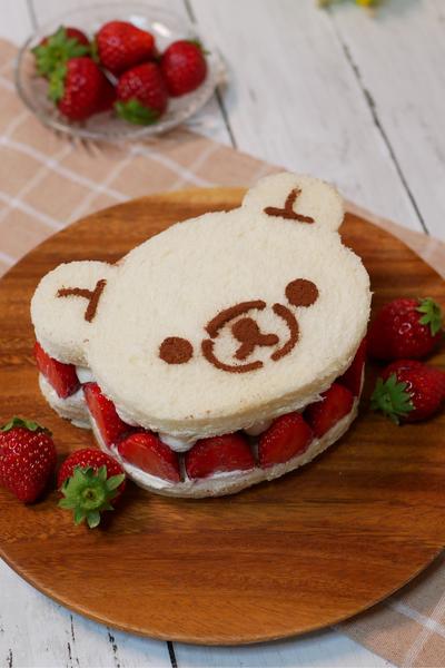 リラックマのいちごサンドを作りましょう 