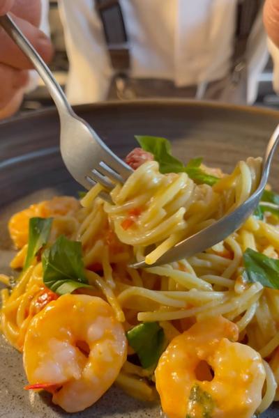 トマト缶を使わない美味しいトマトパスタ