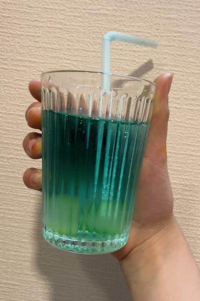 映える！！めっちゃ簡単バズりソーダ　レシピ