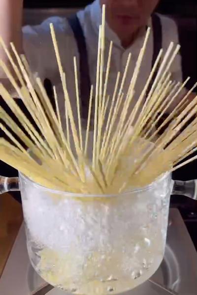 【甘海老クリームコロッケのスパゲッティー】