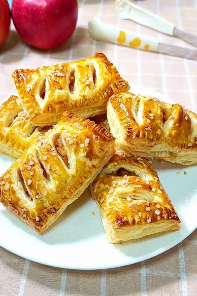 冷凍パイシートで作る簡単アップルパイ 