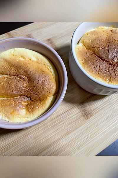 材料4つで簡単スフレ❤️