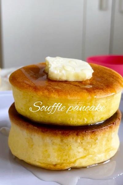 [材料3つ] 
ダイソーグッズでメレンゲ...