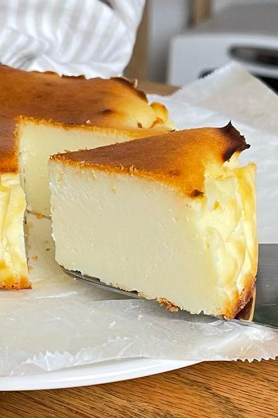 材料4つだけ！濃厚バスクチーズケーキ作り方！