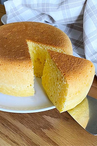 材料4つ！ふわふわチーズケーキを炊飯器で作る！