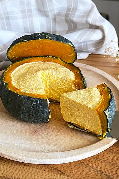 材料4つ！カボチャまるごとチーズケーキ作り方！ 