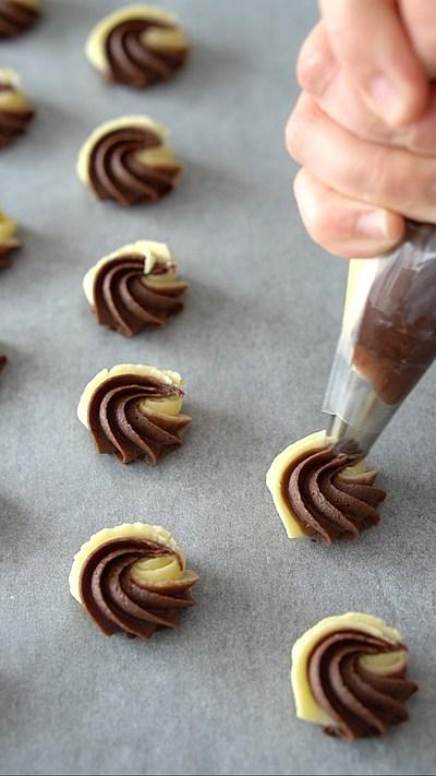 バイカラー絞り出しクッキー