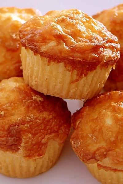 簡単☆こんがり香ばしいチーズマフィン