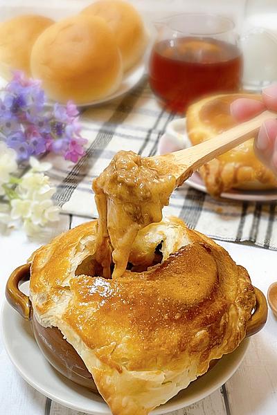 濃いビーフシチューで作るホットパイ