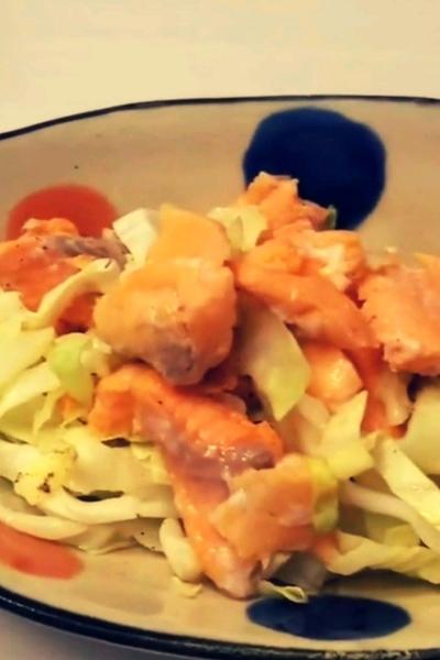 【お肌に栄養を】鮭のちゃんちゃん焼き