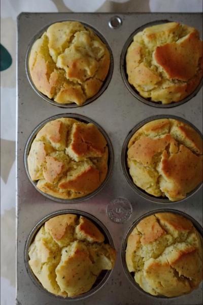 じゅわっと桃と紅茶のクリチ米粉マフィン🦭🍑🫖🧁