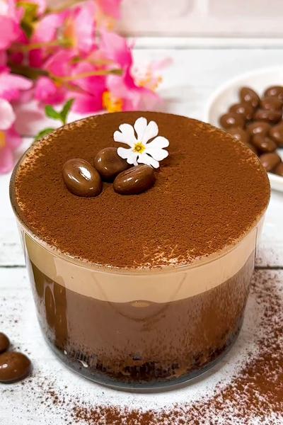 なめらか食感のコーヒーチョコレートムース