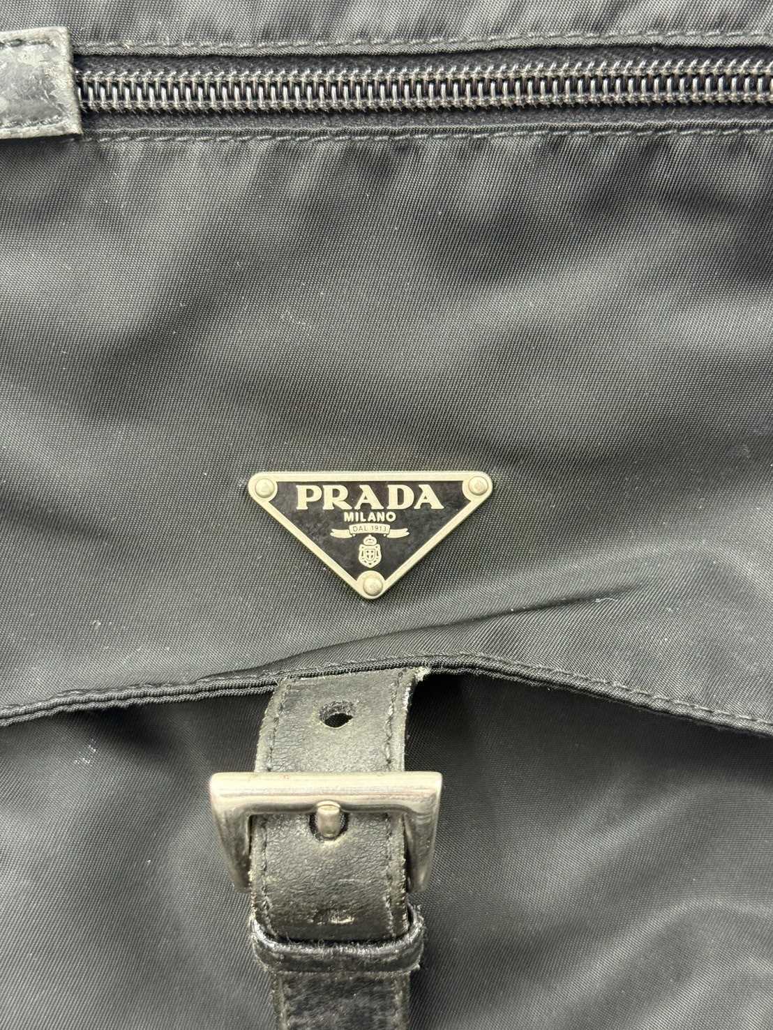 買取大吉 プラダ　ショルダーバッグ