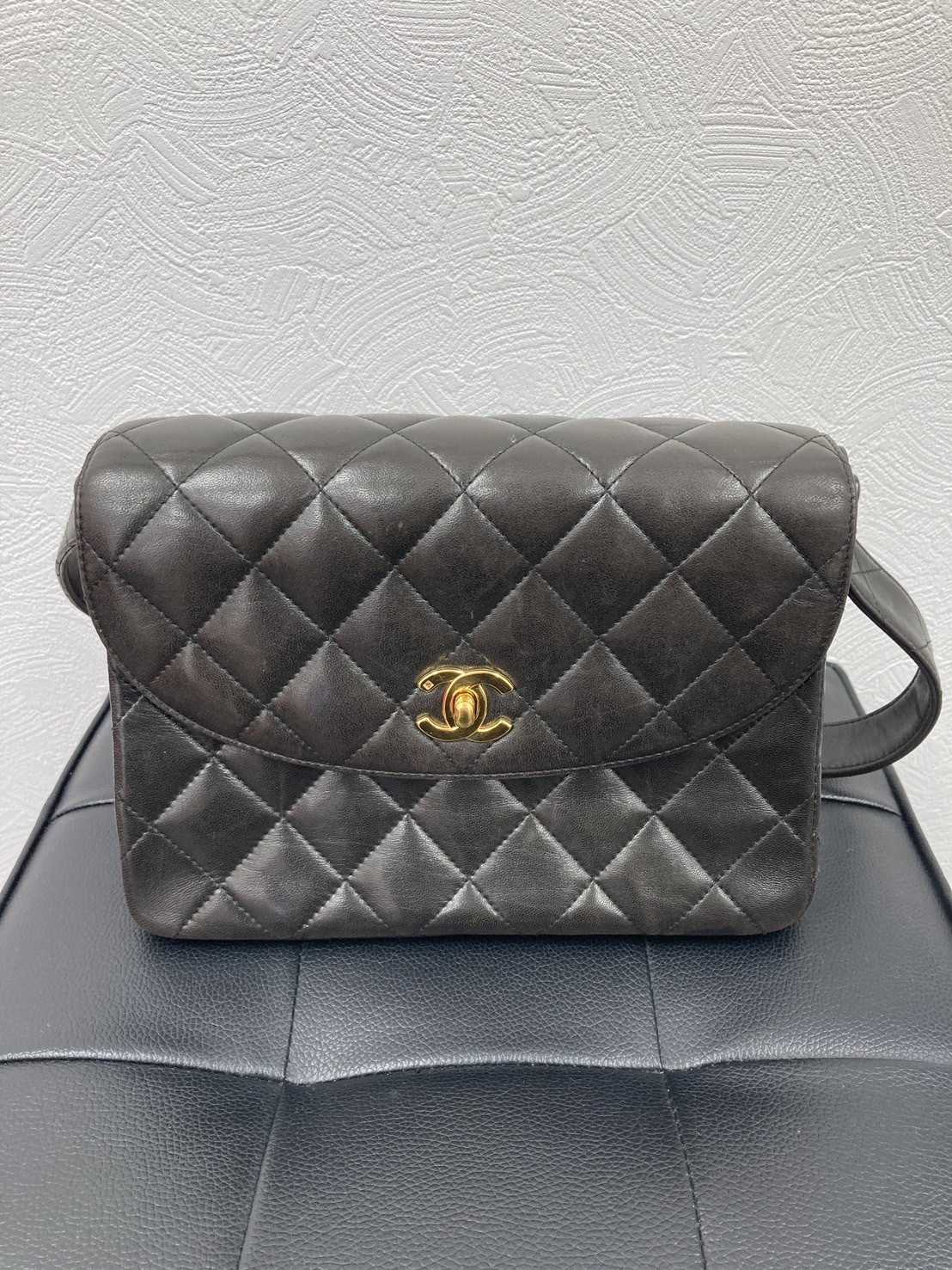 買取大吉 シャネル　ショルダーバッグ