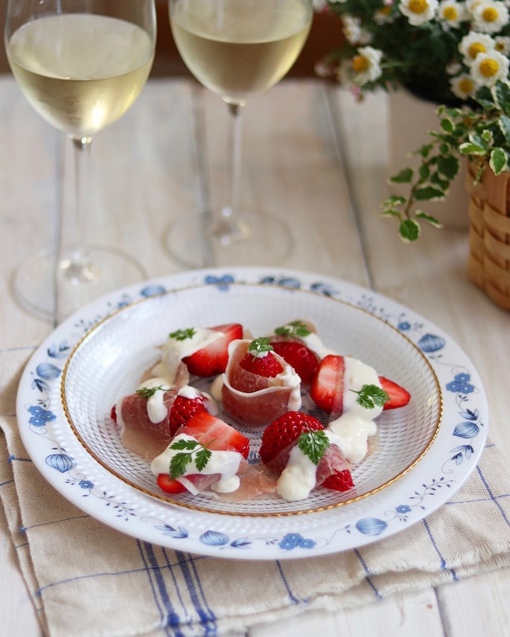 いちご 生ハムのレアチーズケーキソース 作り方 レシピ クラシル