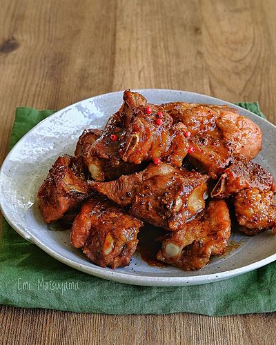 年末年始のおもてなしに♪スペアリブの粒マスタード煮﻿