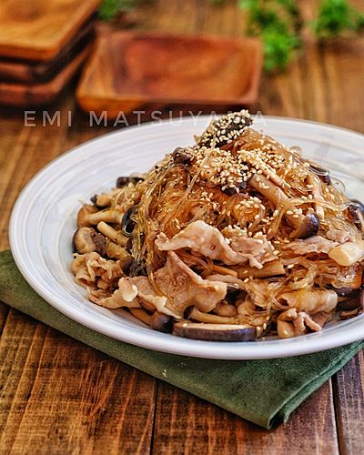 戻し不要！調味料大さじ1！＊豚バラときのこのチャプチェ風＊