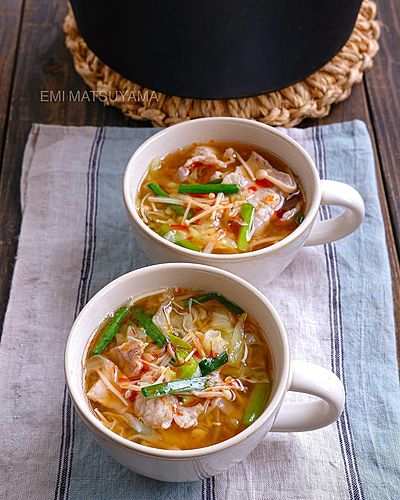 具だくさん！キャベツと豚こまのスタミナ味噌スープ
