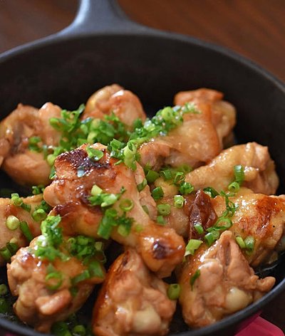 ほんのり梅バターの手羽元のソテー