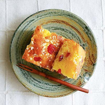 クランベリーとホワイトチョコレートの簡単ケーキ