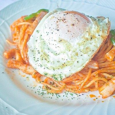 加水たっぷりの弾力麺　もっちもちナポリタン